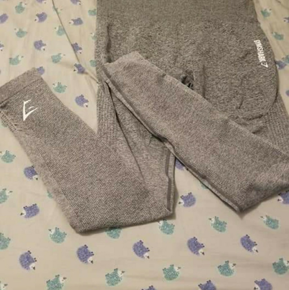 Size small gray ombre